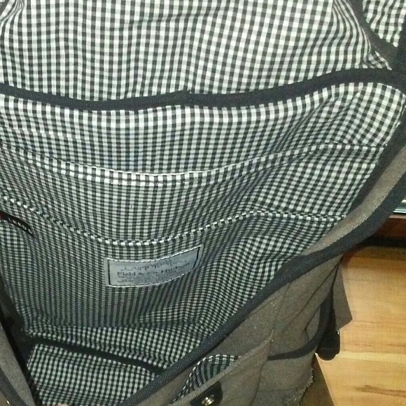 CHICanny Computer Backpack - Picture 6 of 8